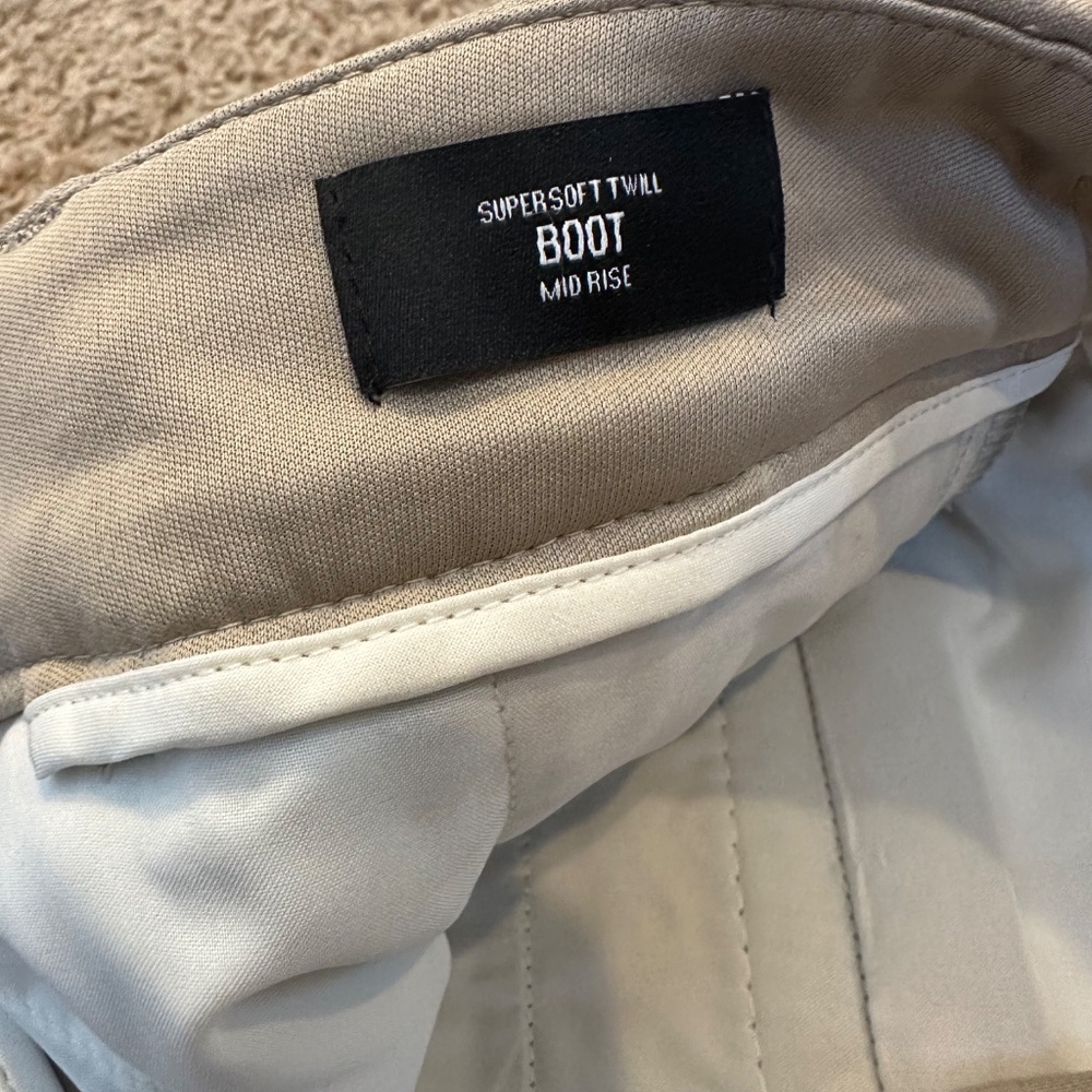 NWT Express Beige/Taupe Mid Rise Boot Supersoft Twill Pant - 4R - Picture 2 of 16
